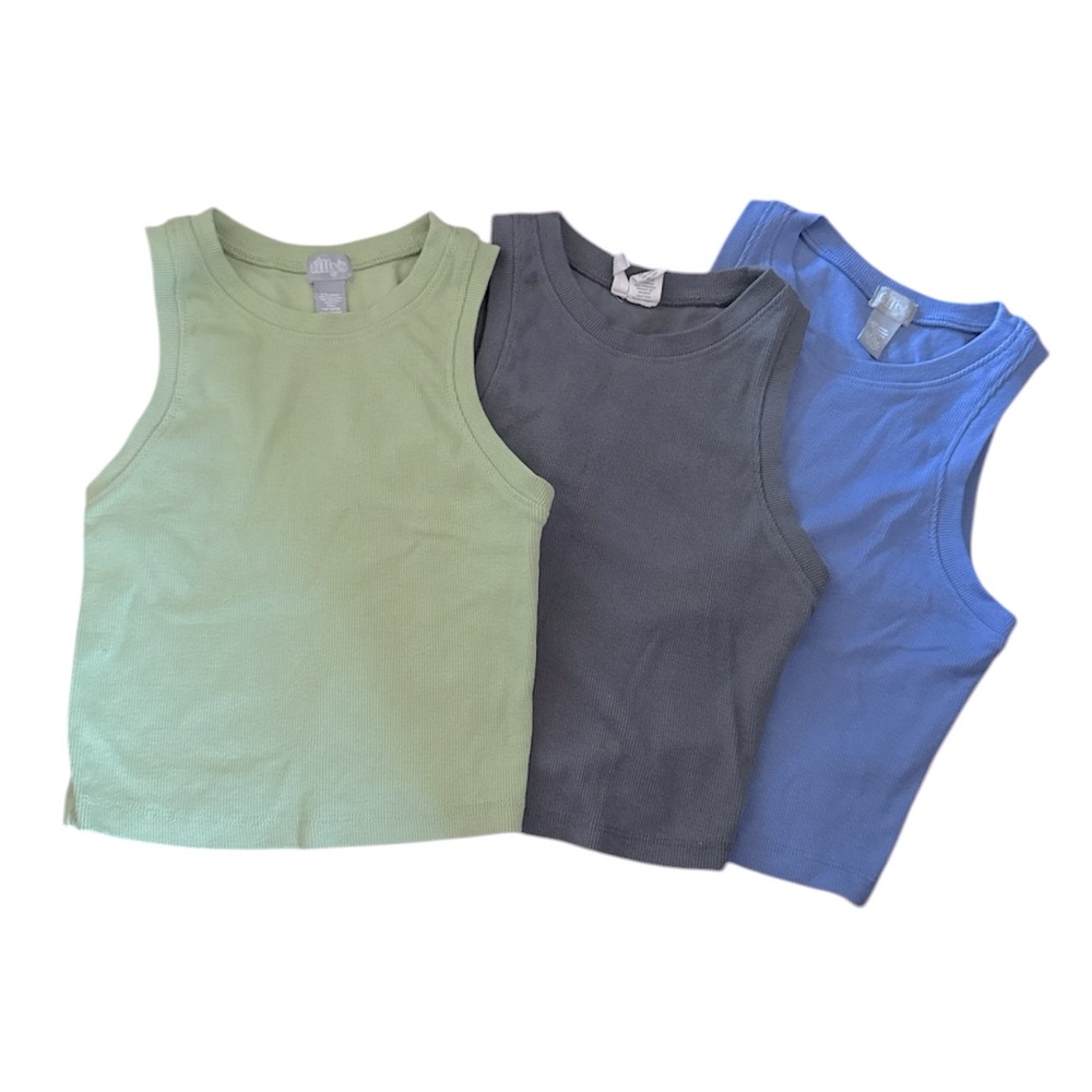 Tilly’s Bundle Of Cropped Ribbed Sleeves Tops size Small
